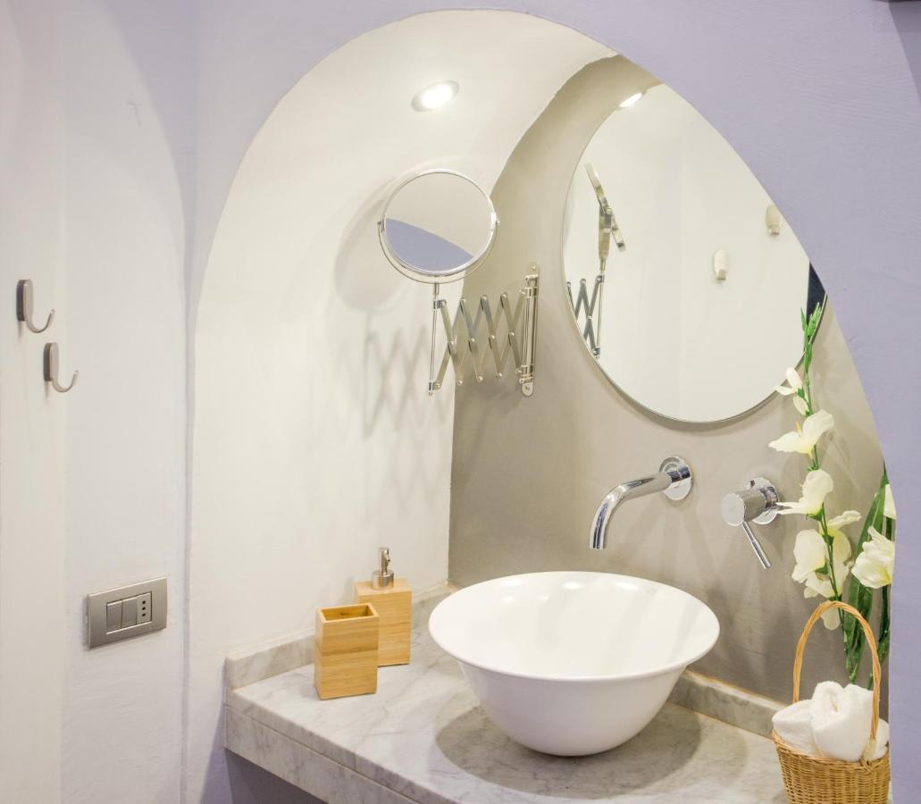 Old Convent In Via De Neri Apartment *