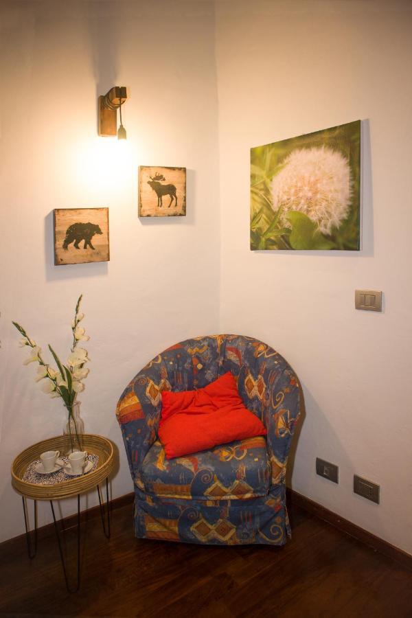 Old Convent In Via De Neri Apartment
